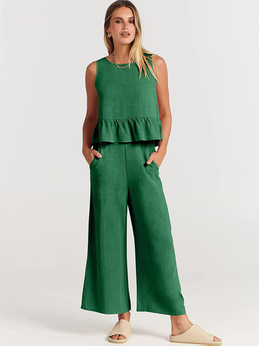 Set with sleeveless top and wide leg trousers